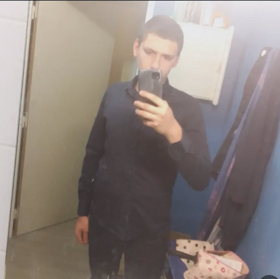 Profil de Helwan, 21 ans, Gay Suisse à Fehraltorf