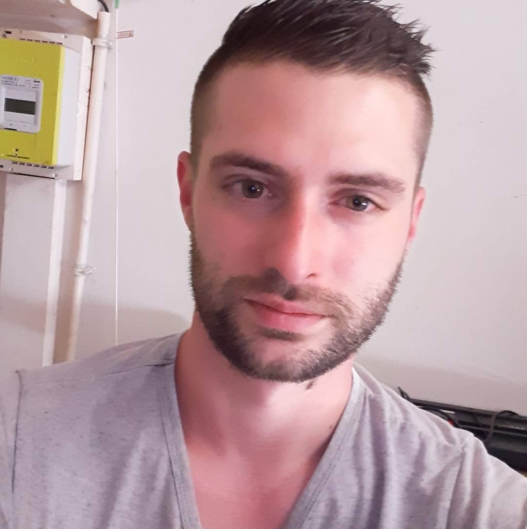 Profil de Su, 32 ans, Gay Suisse à Ulisbach