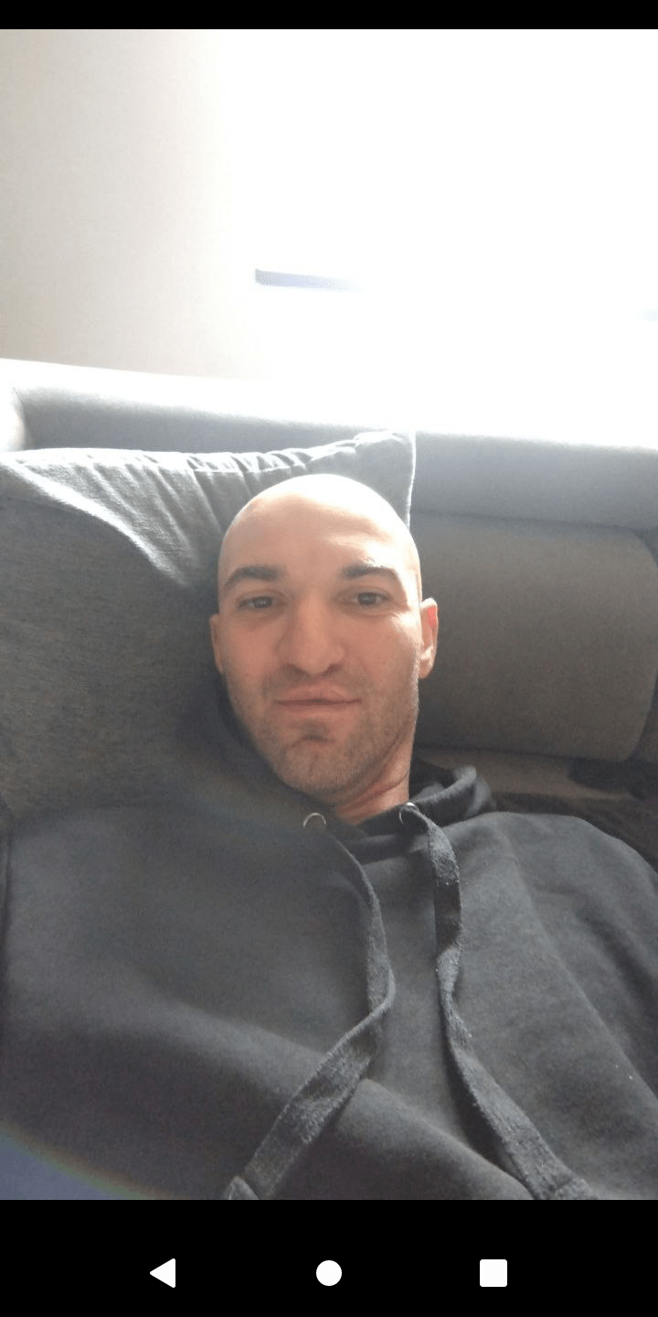 Profil de Larsen, 40 ans, Gay Suisse à Grattavache