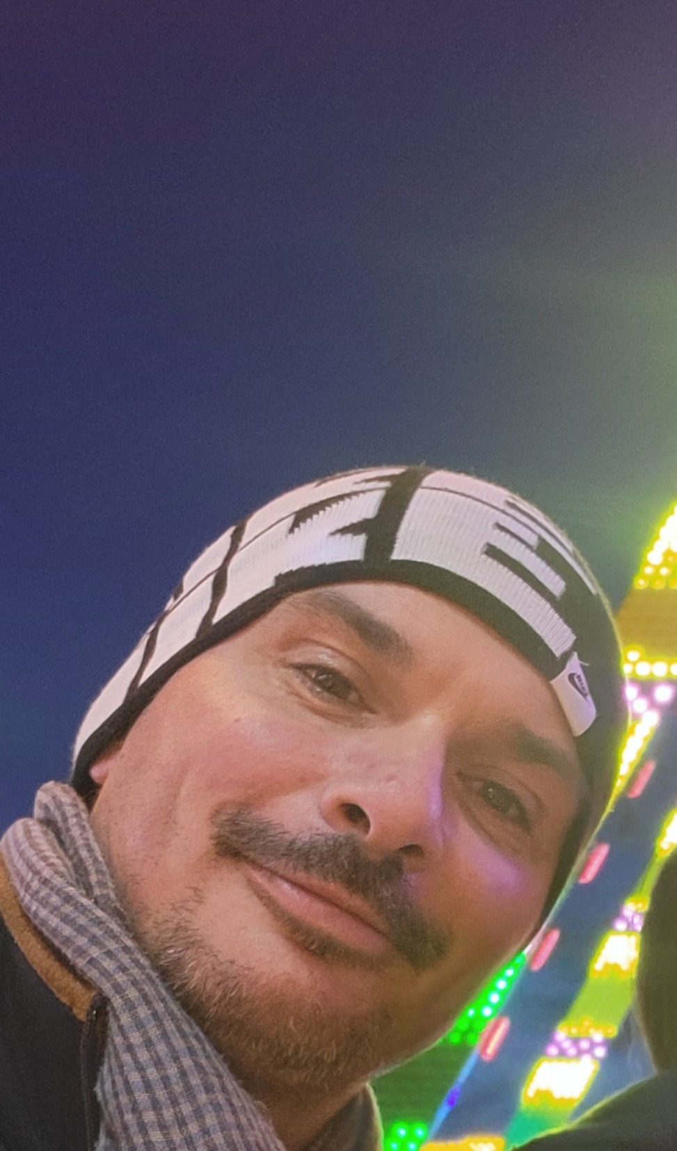 Profil de Riyad, 42 ans, Gay Suisse à Schachen b. Reute