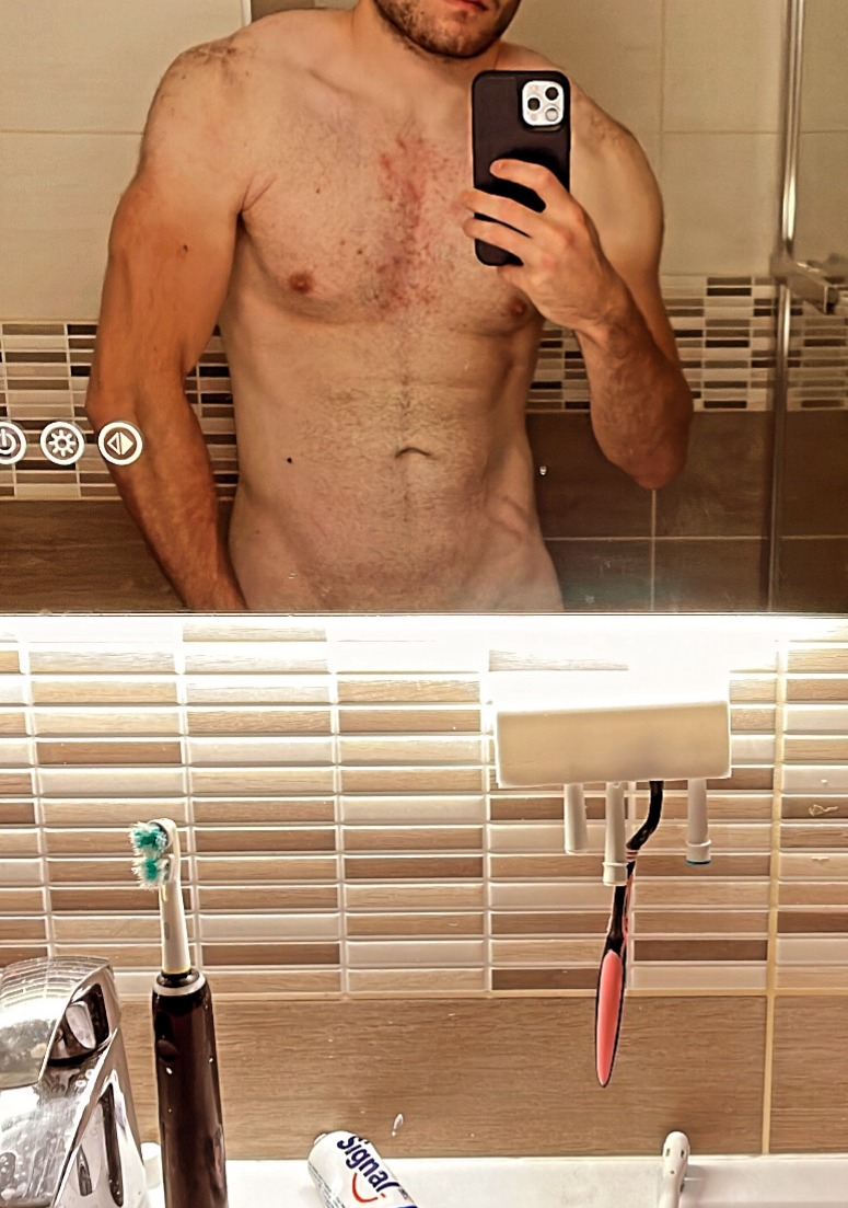 Profil de Gia, 26 ans, Gay Suisse à Pully