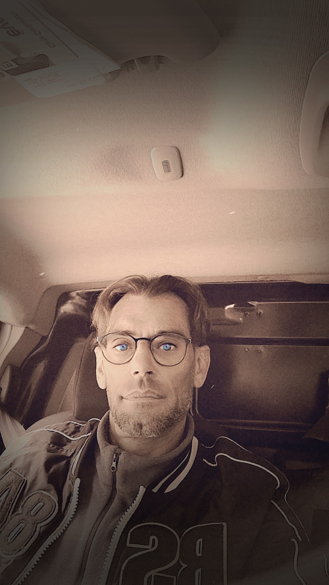 Profil de Eythan, 46 ans, Gay Suisse à Bursinel