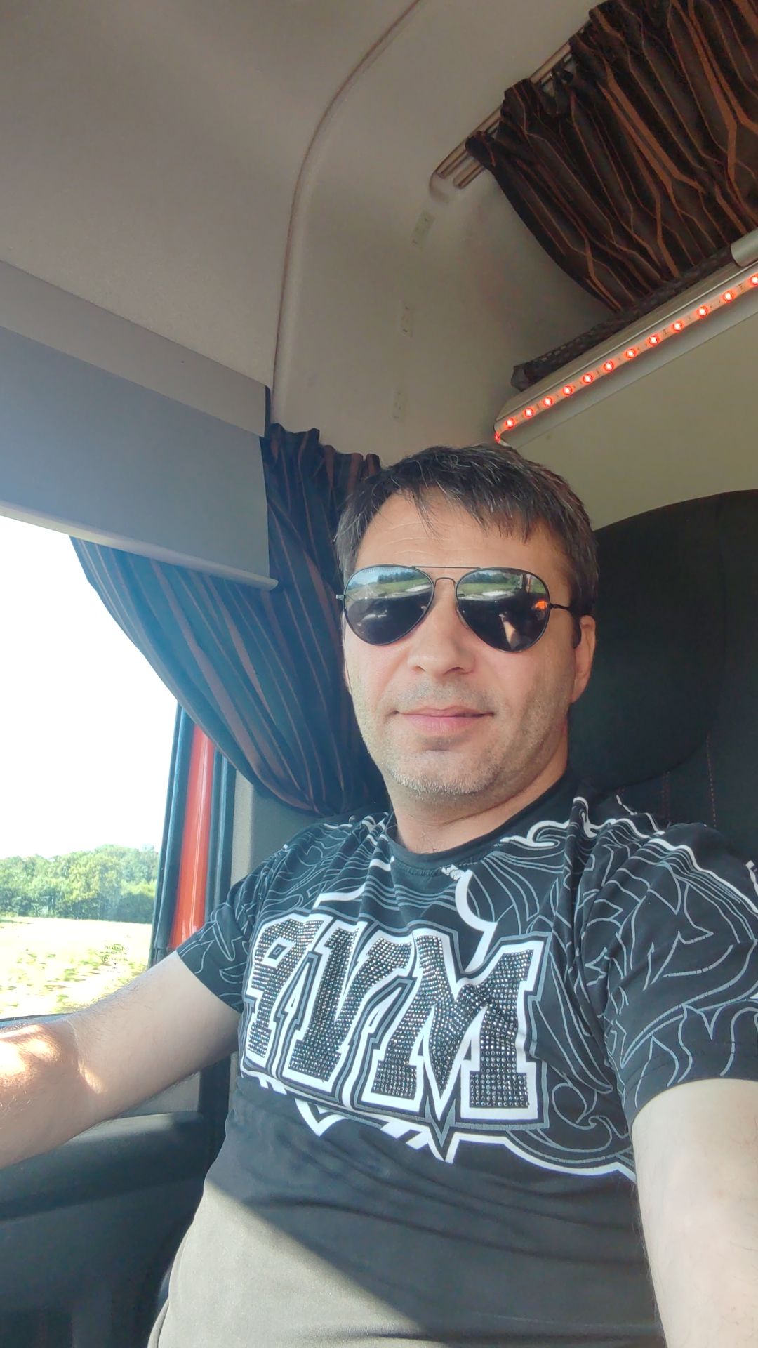 Profil de Arslan, 47 ans, Gay Suisse à Berolle