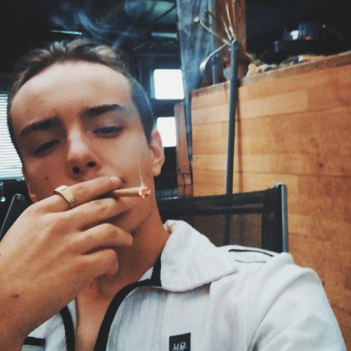 Profil de Saturnin, 20 ans, Gay Suisse à Oekingen