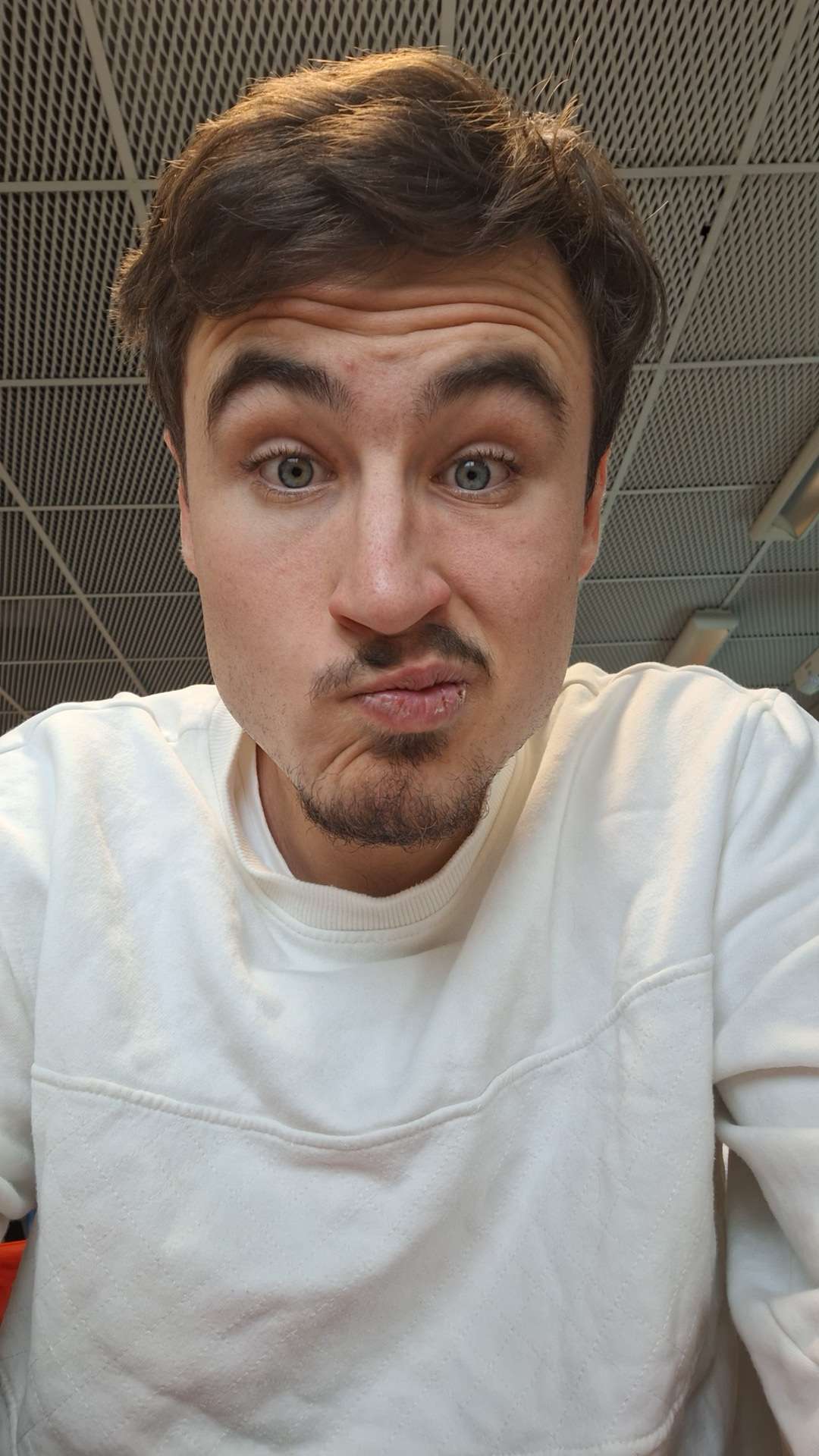 Profil de Allen, 19 ans, Gay Suisse à Halten