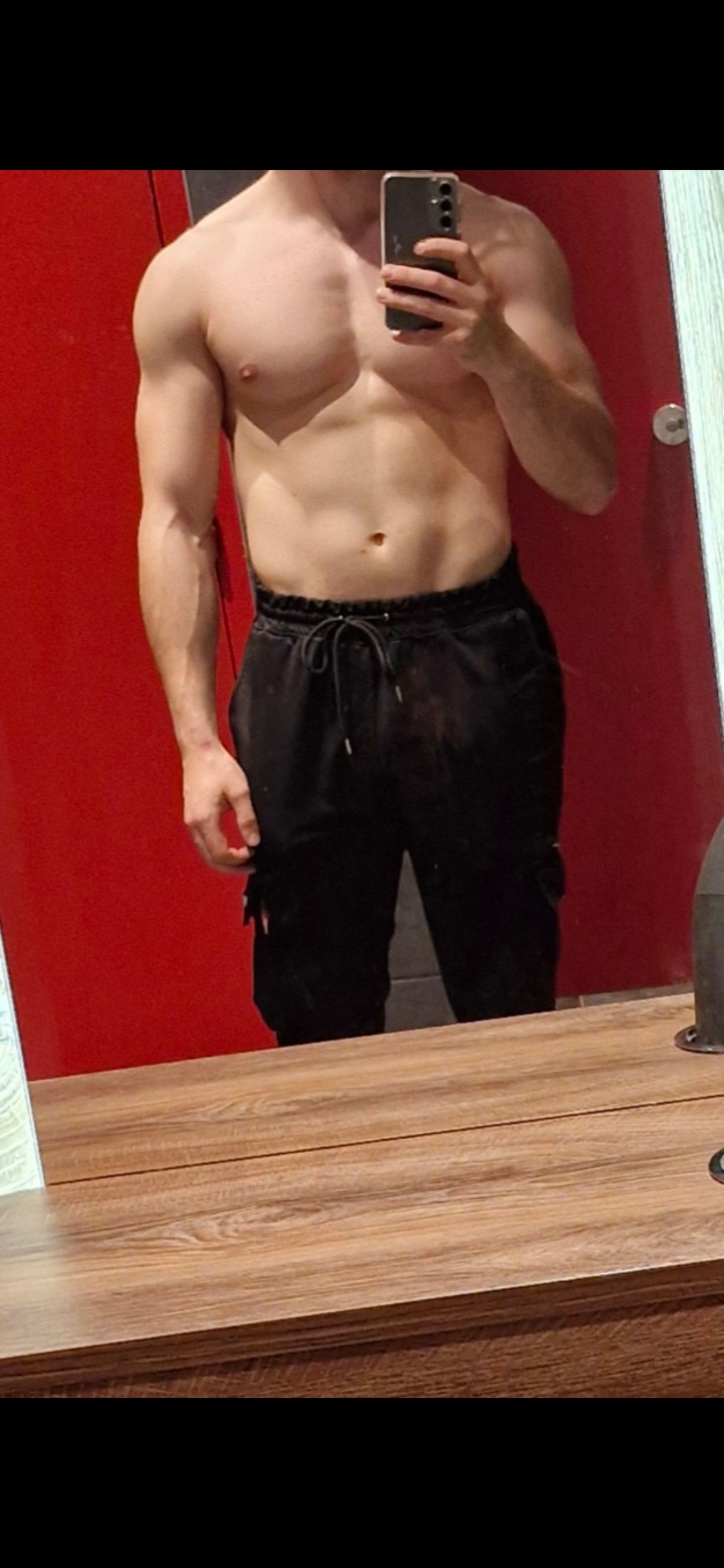 Profil de Wolfgang, 23 ans, Gay Suisse à St-Oyens