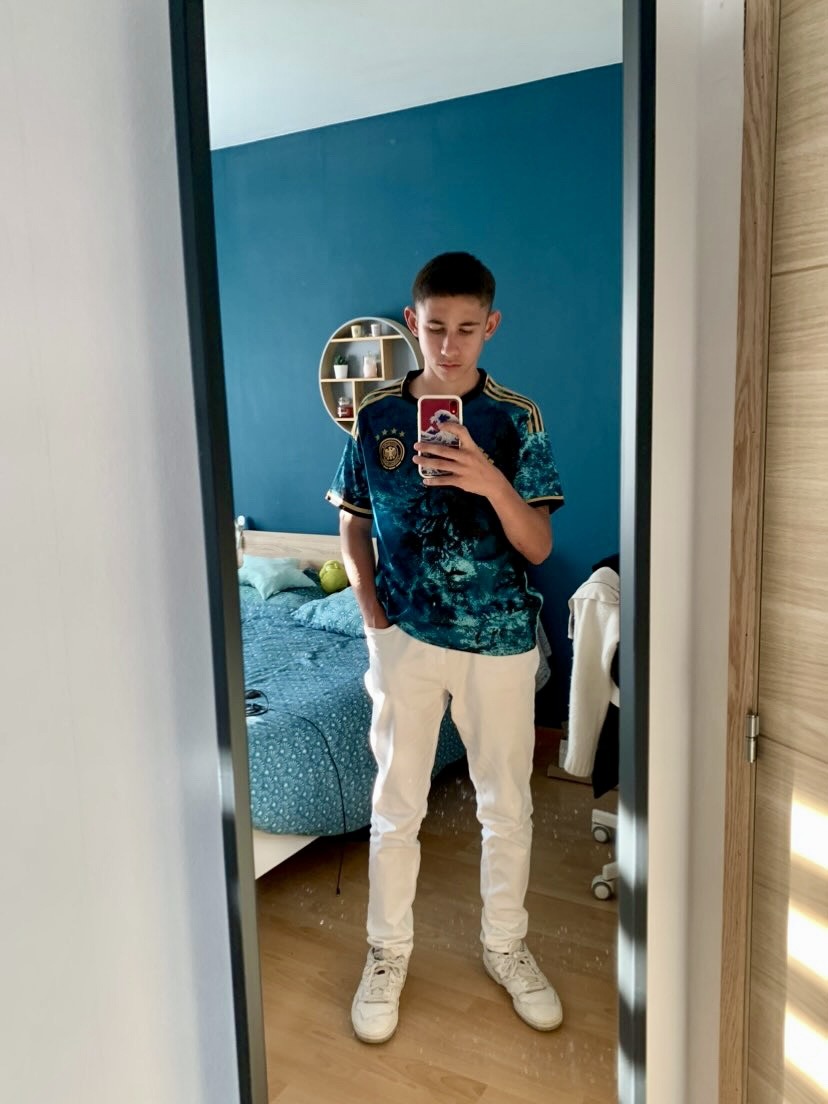 Profil de Ever, 20 ans, Gay Suisse à Haslen AI