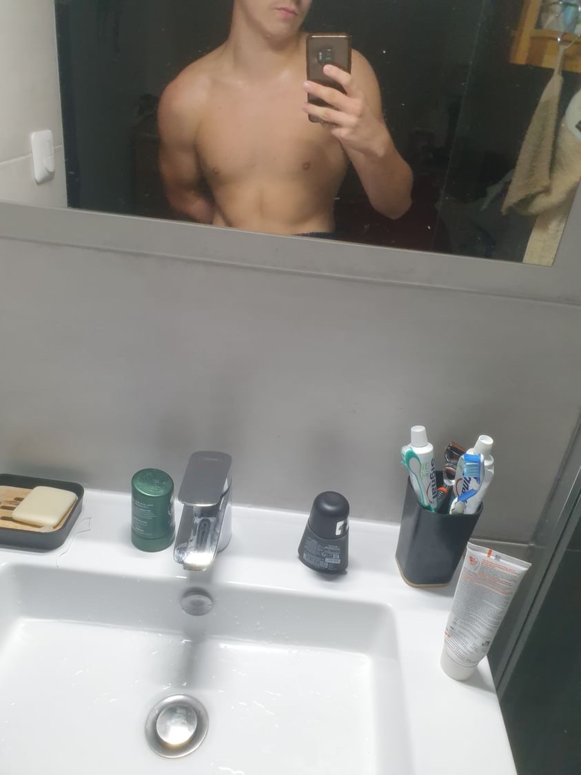 Profil de Apollon, 19 ans, Gay Suisse à Eich