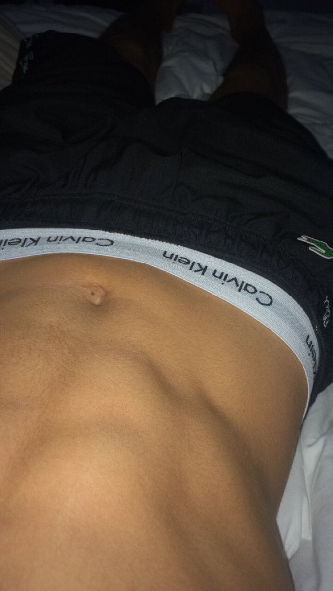 Profil de Fouhad, 23 ans, Gay Suisse à Mathon