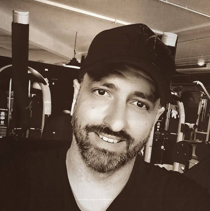 Profil de Aldrik, 37 ans, Gay Suisse à Stierva