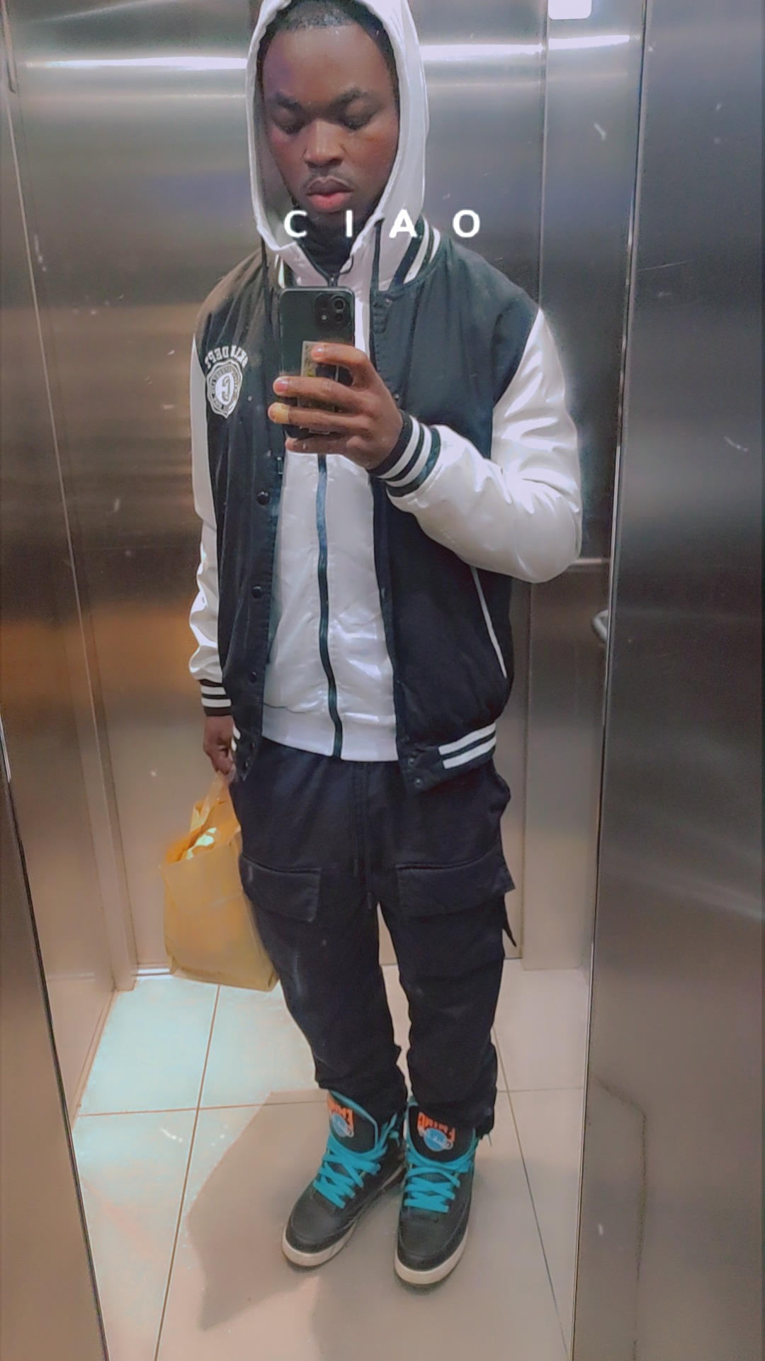 Profil de Bamba, 21 ans, Gay Suisse à Montricher