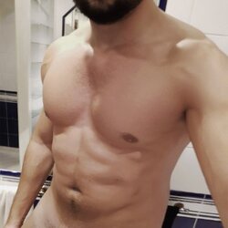 Profil de Hayoub, 30 ans, Gay Suisse à Burtigny