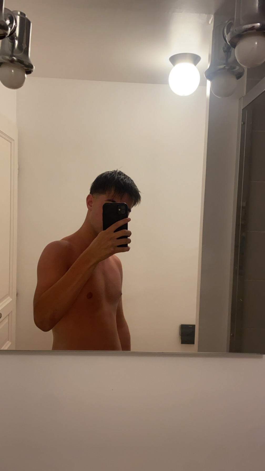 Profil de Riwall, 20 ans, Gay Suisse à Courgevaux