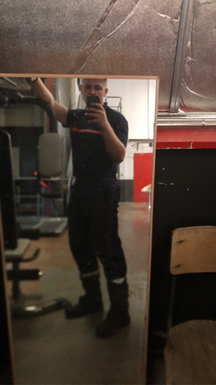 Profil de Brewenn, 22 ans, Gay Suisse à Pigniu