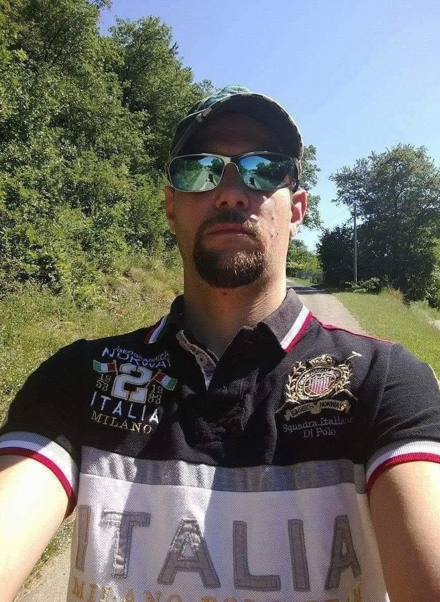 Profil de Mari, 41 ans, Gay Suisse à Aclens