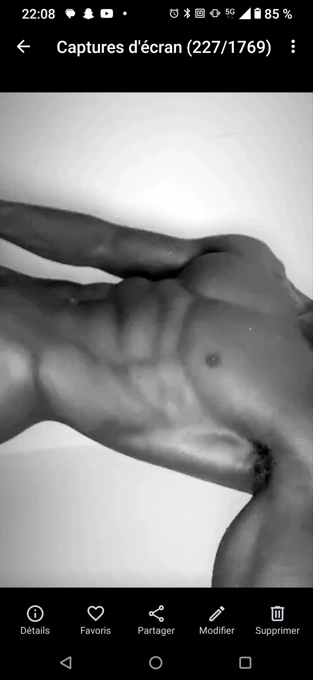 Profil de Badr, 22 ans, Gay Suisse à Trun