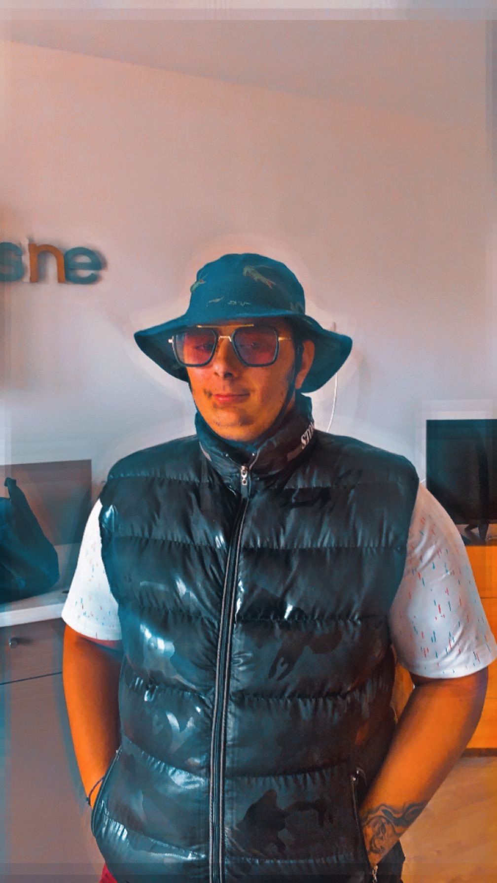 Profil de Dustin, 21 ans, Gay Suisse à Root