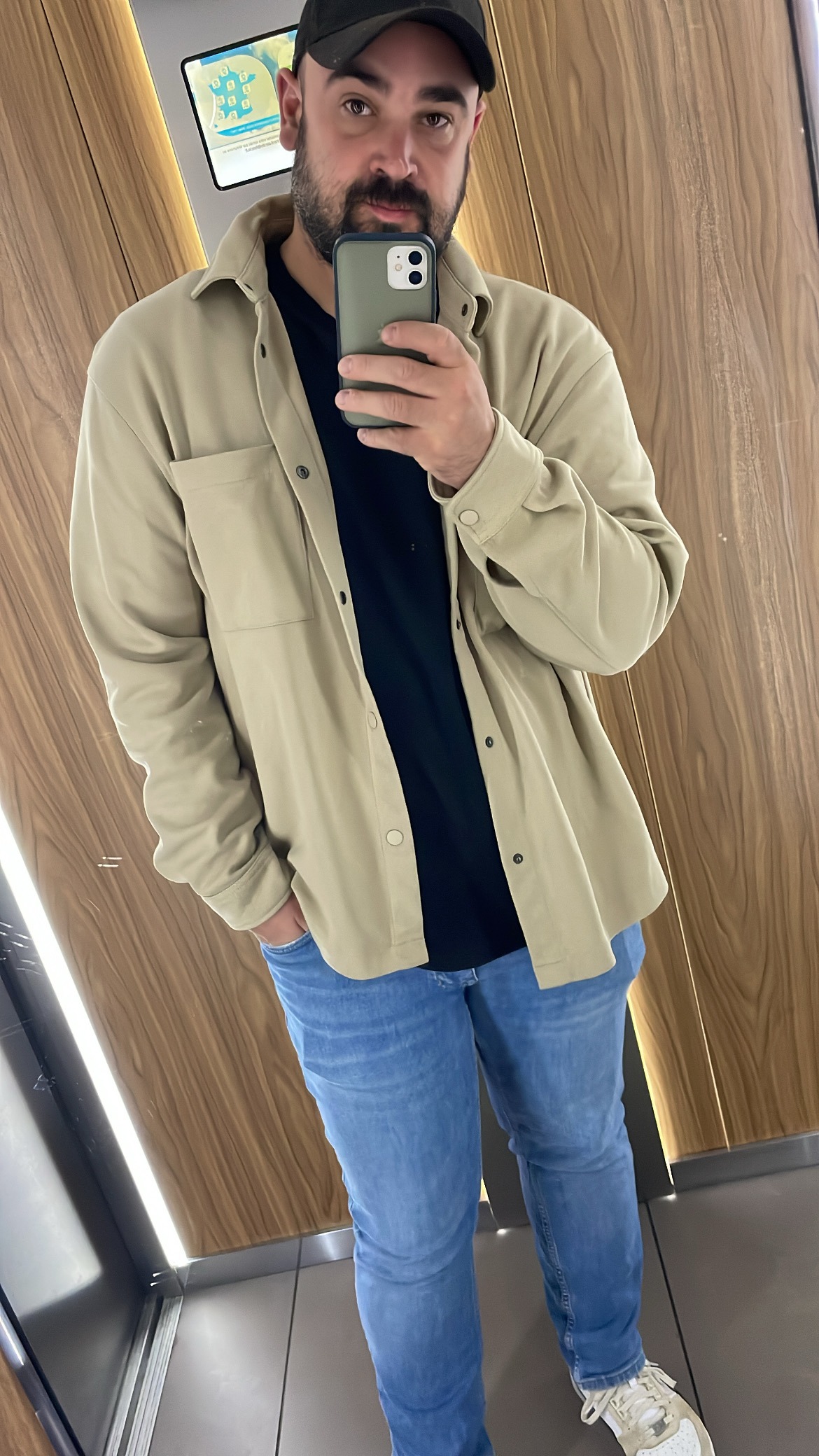 Profil de Dylane, 32 ans, Gay Suisse à Seleute