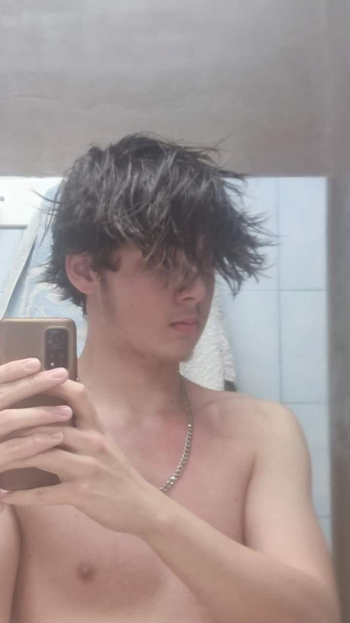 Profil de Xalbat, 19 ans, Gay Suisse à Veysonnaz
