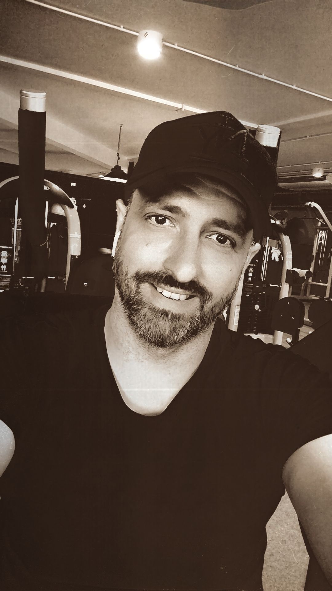 Profil de Mahad, 41 ans, Gay Suisse à Stechelberg