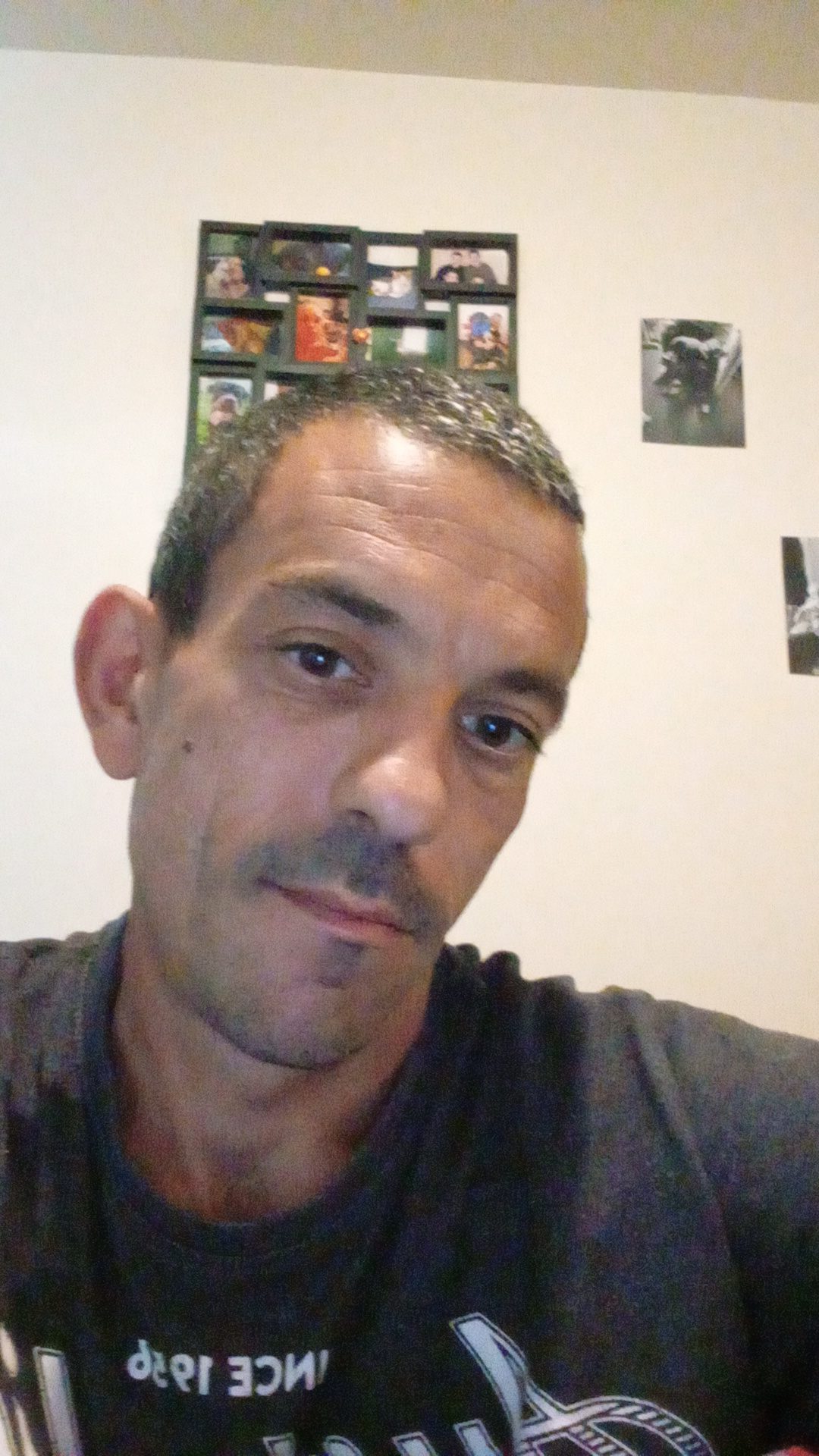Profil de Santiago, 38 ans, Gay Suisse à Les Vérines (Chamoson)