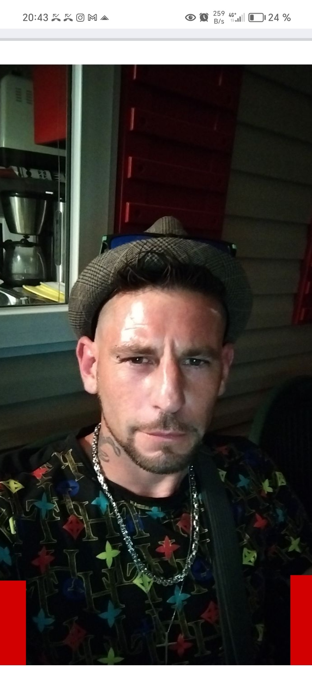 Profil de Hazedine, 37 ans, Gay Suisse à Trun