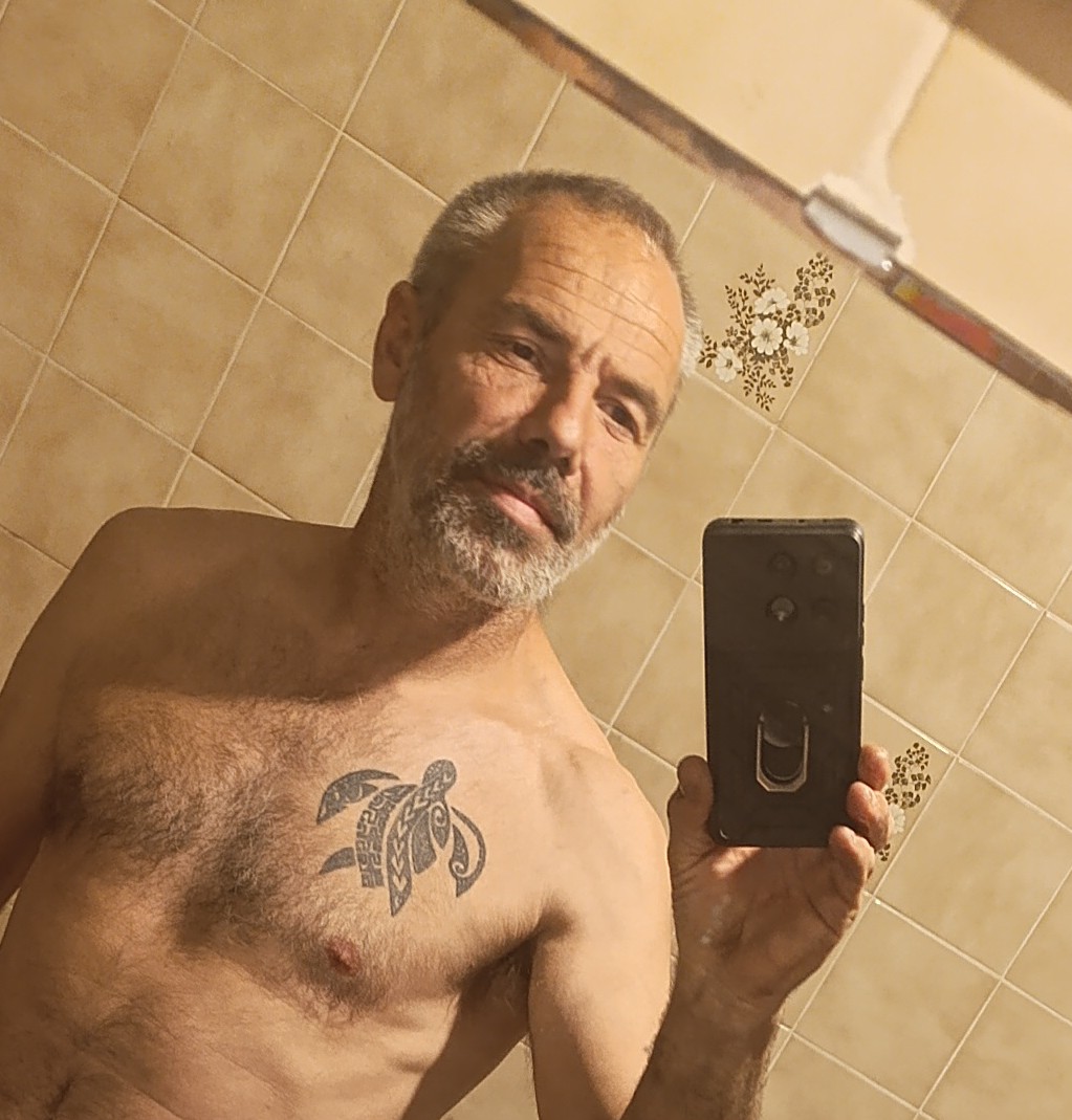 Profil de Josselin, 48 ans, Gay Suisse à Ulmiz