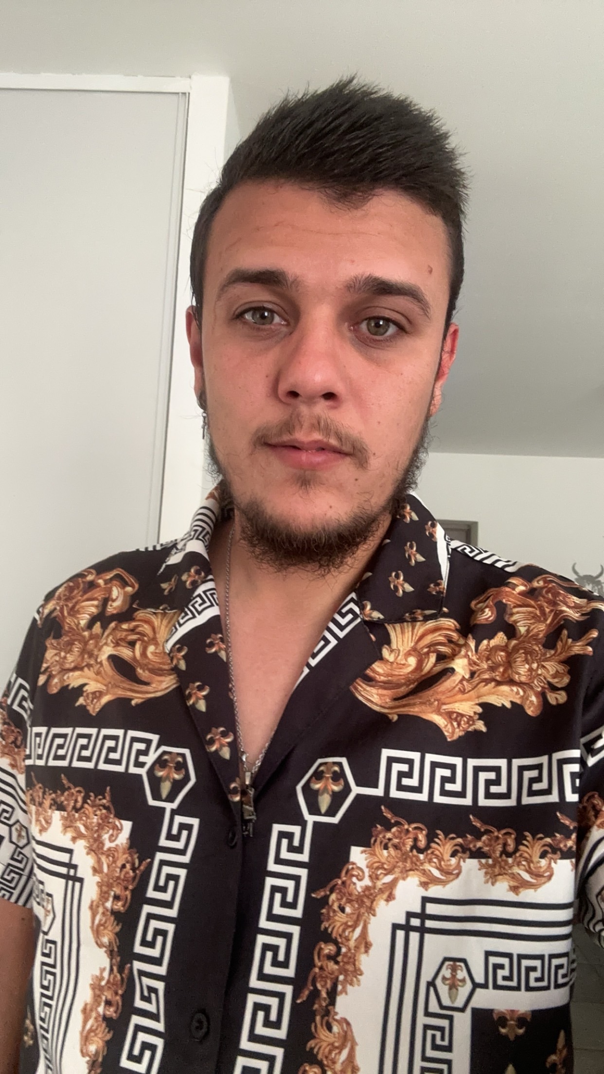 Profil de Natanael, 28 ans, Gay Suisse à Grattavache