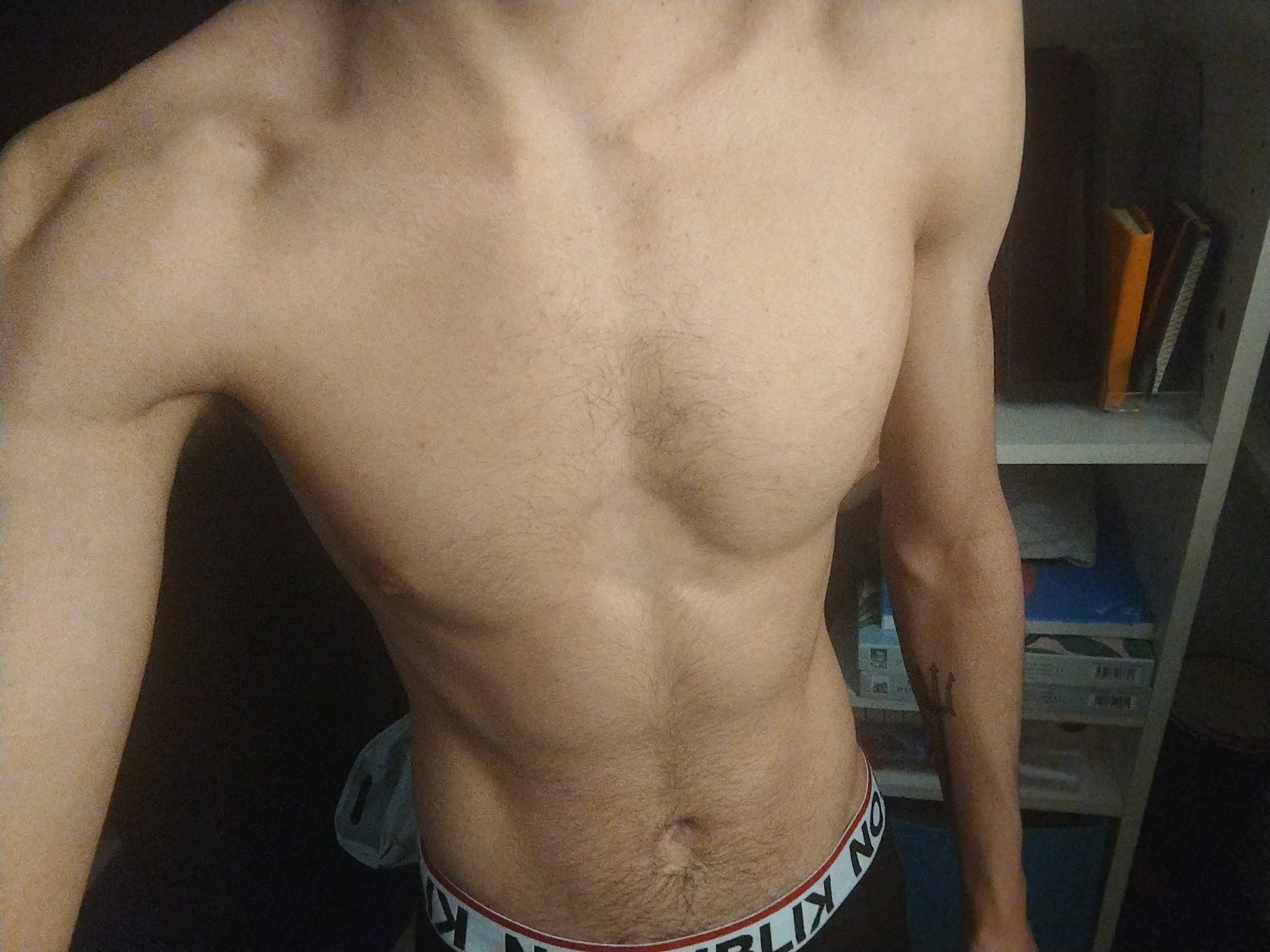 Profil de Attila, 21 ans, Gay Suisse à Dreien