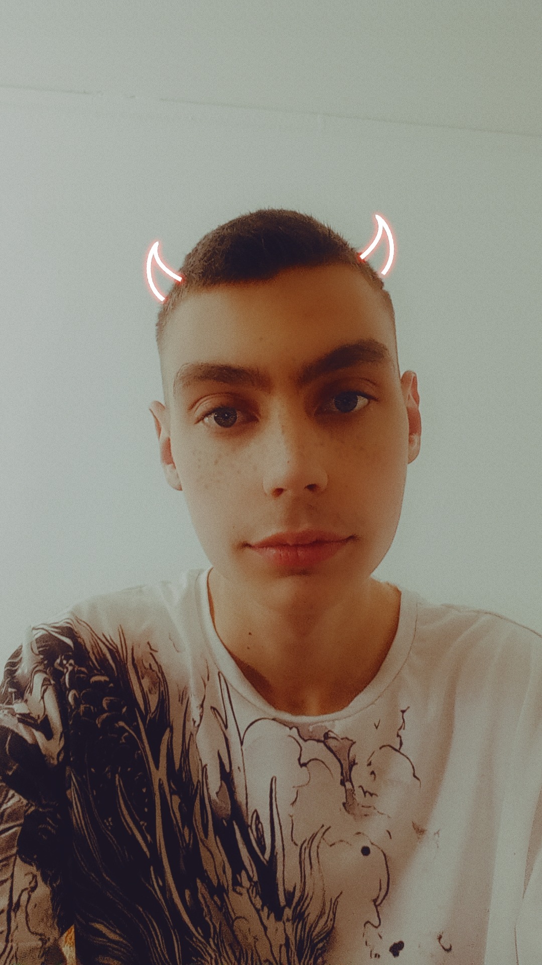 Profil de Fatha, 20 ans, Gay Suisse à L'Abergement