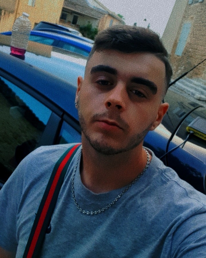 Profil de Edin, 21 ans, Gay Suisse à Fanas