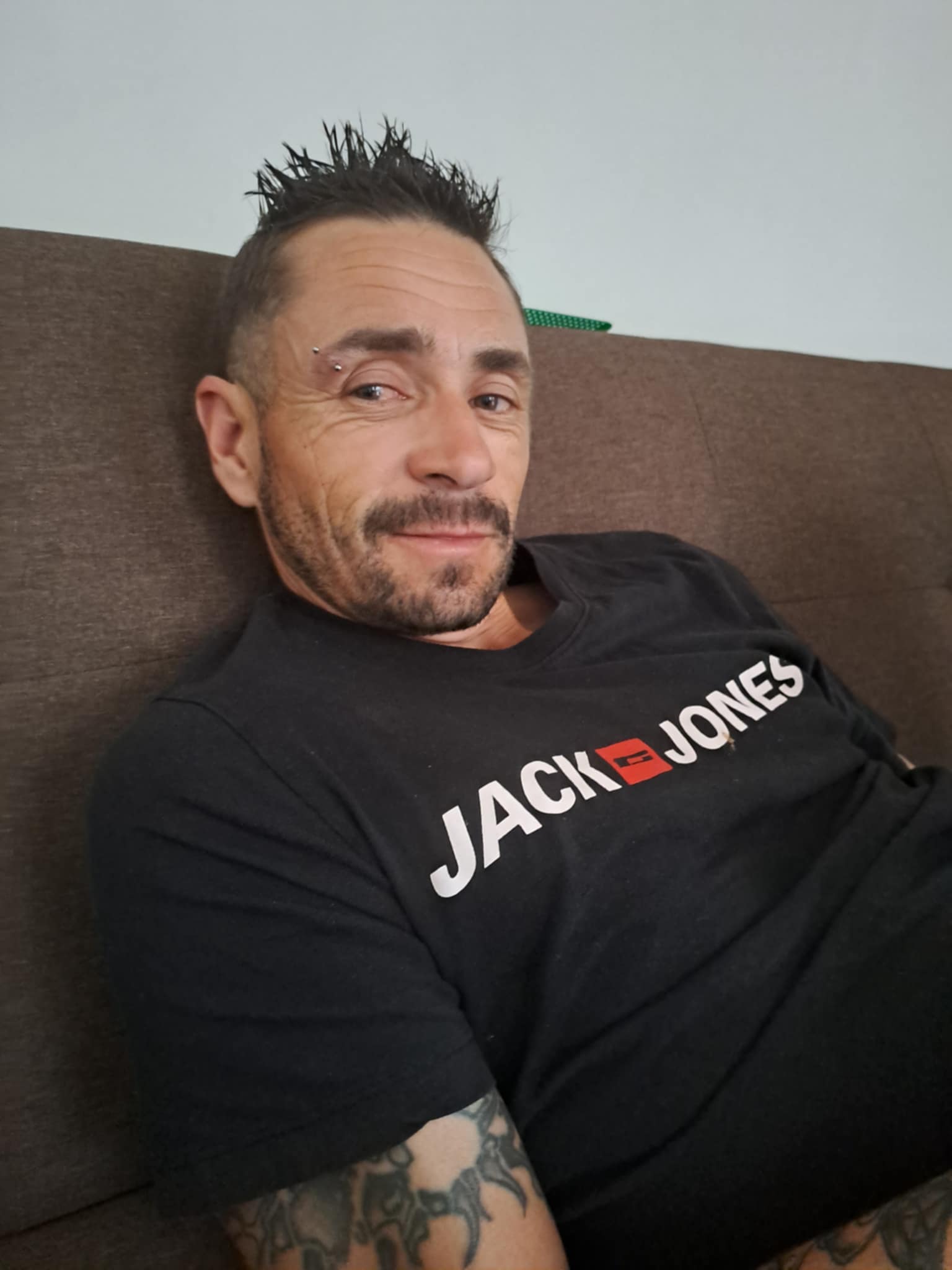 Profil de Konrad, 40 ans, Gay Suisse à Crésuz