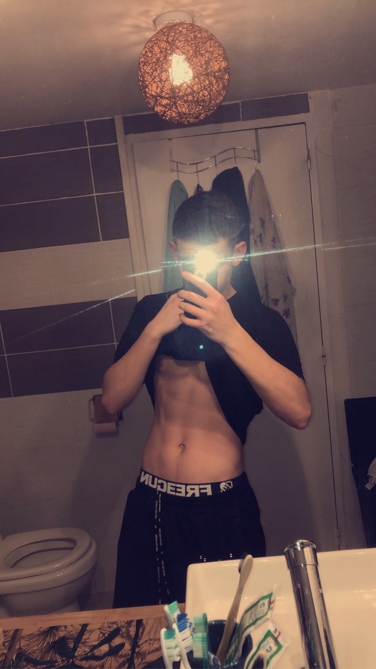 Profil de Guilio, 21 ans, Gay Suisse à Bollodingen
