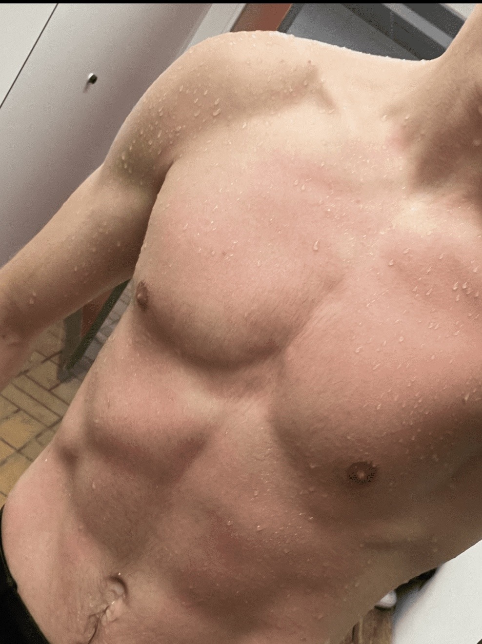 Profil de Fousseyni, 19 ans, Gay Suisse à Künten