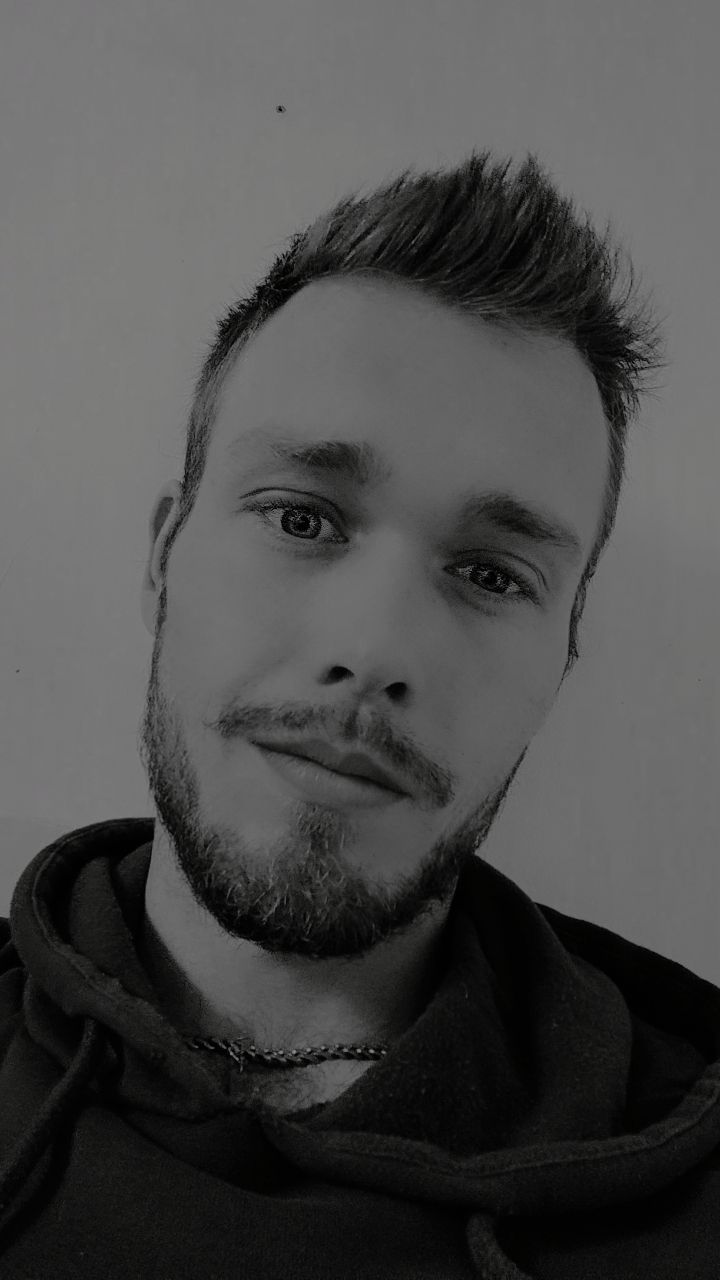 Profil de Josias, 32 ans, Gay Suisse à Gessenay
