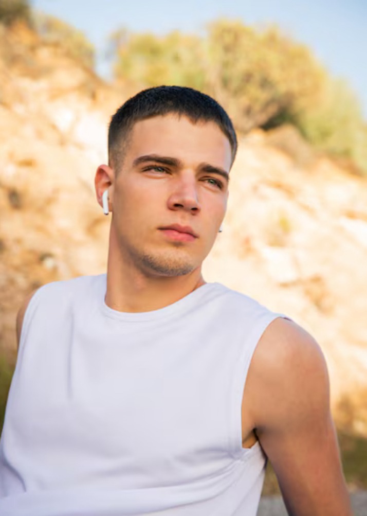 Profil de Liron, 27 ans, Gay Suisse à Zwieselberg