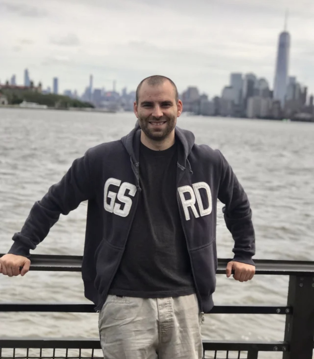 Profil de Aly, 37 ans, Gay Suisse à Wirzweli