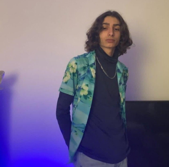Profil de Timotee, 22 ans, Gay Suisse à Mastrils