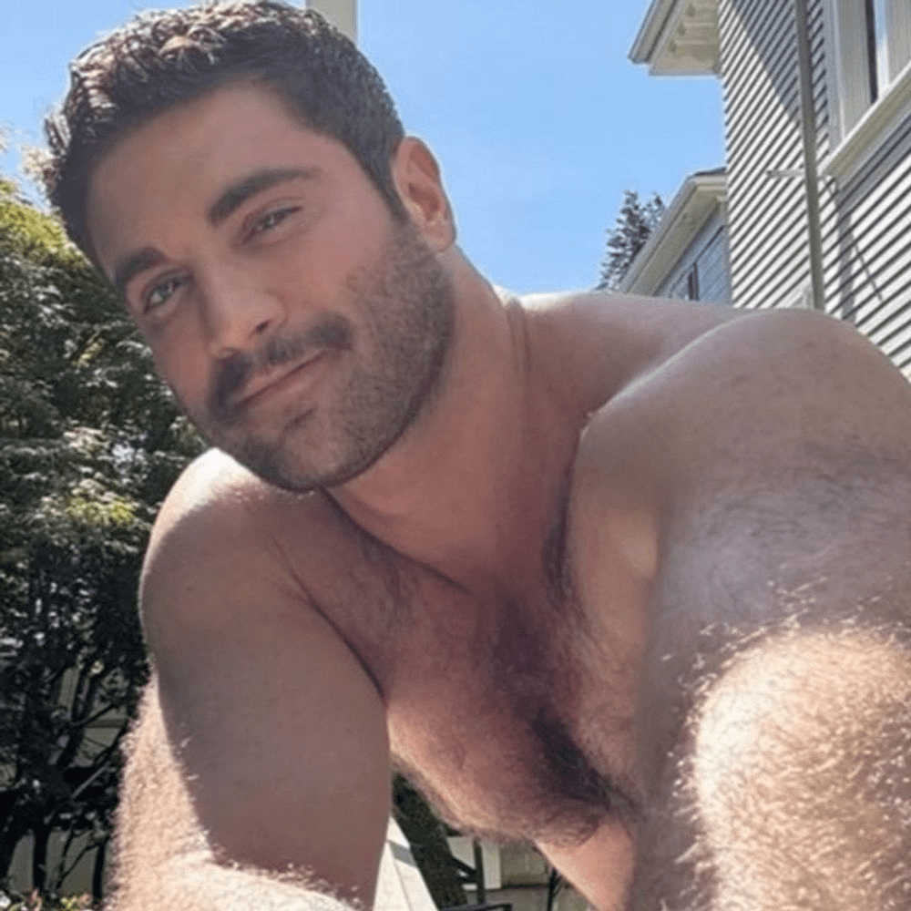 Profil de Youn, 25 ans, Gay Suisse à Grafstal