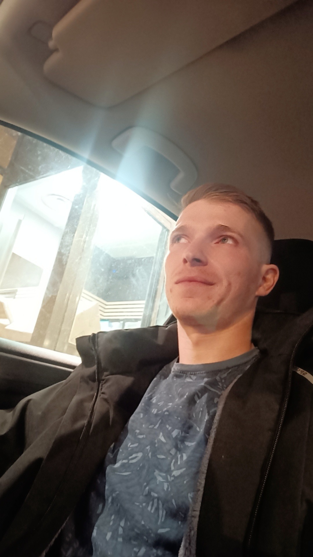 Profil de Riza, 30 ans, Gay Suisse à Pigniu