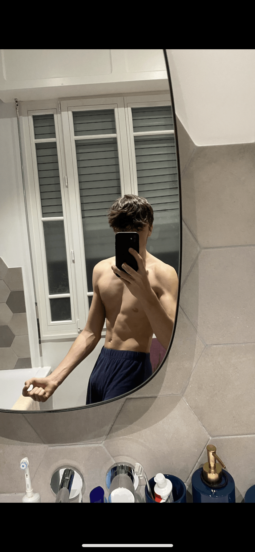 Profil de Mohcine, 21 ans, Gay Suisse à Othmarsingen