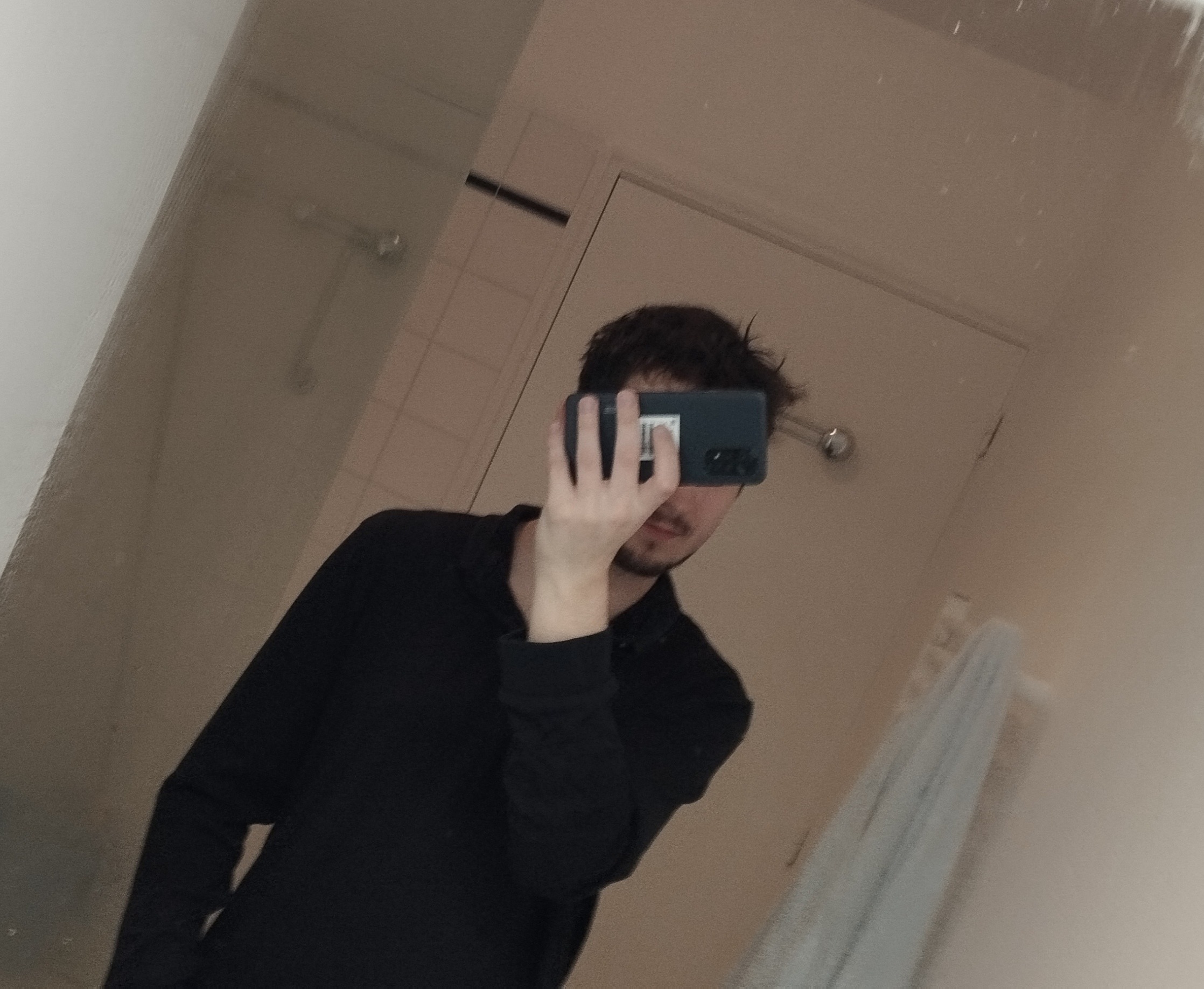 Profil de Ademar, 21 ans, Gay Suisse à Buseno
