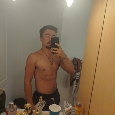 Profil de Al, 23 ans, Gay Suisse à Winden