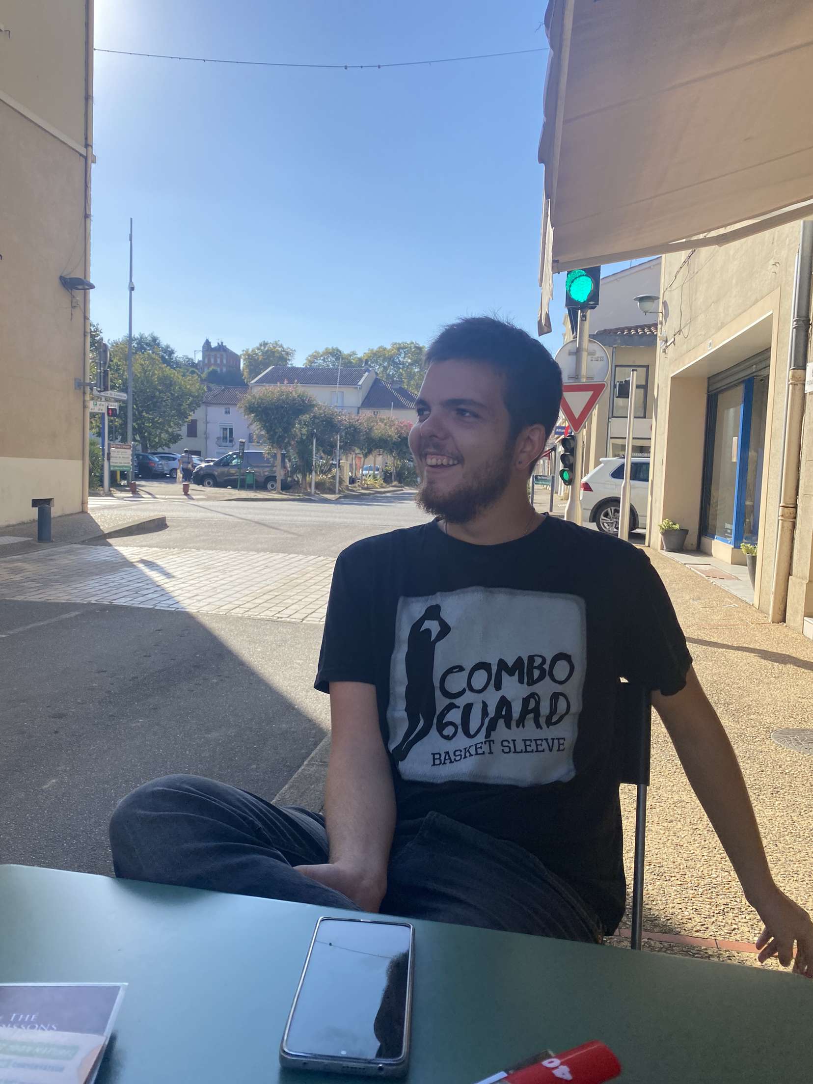 Profil de Louis-jean, 21 ans, Gay Suisse à Buseno